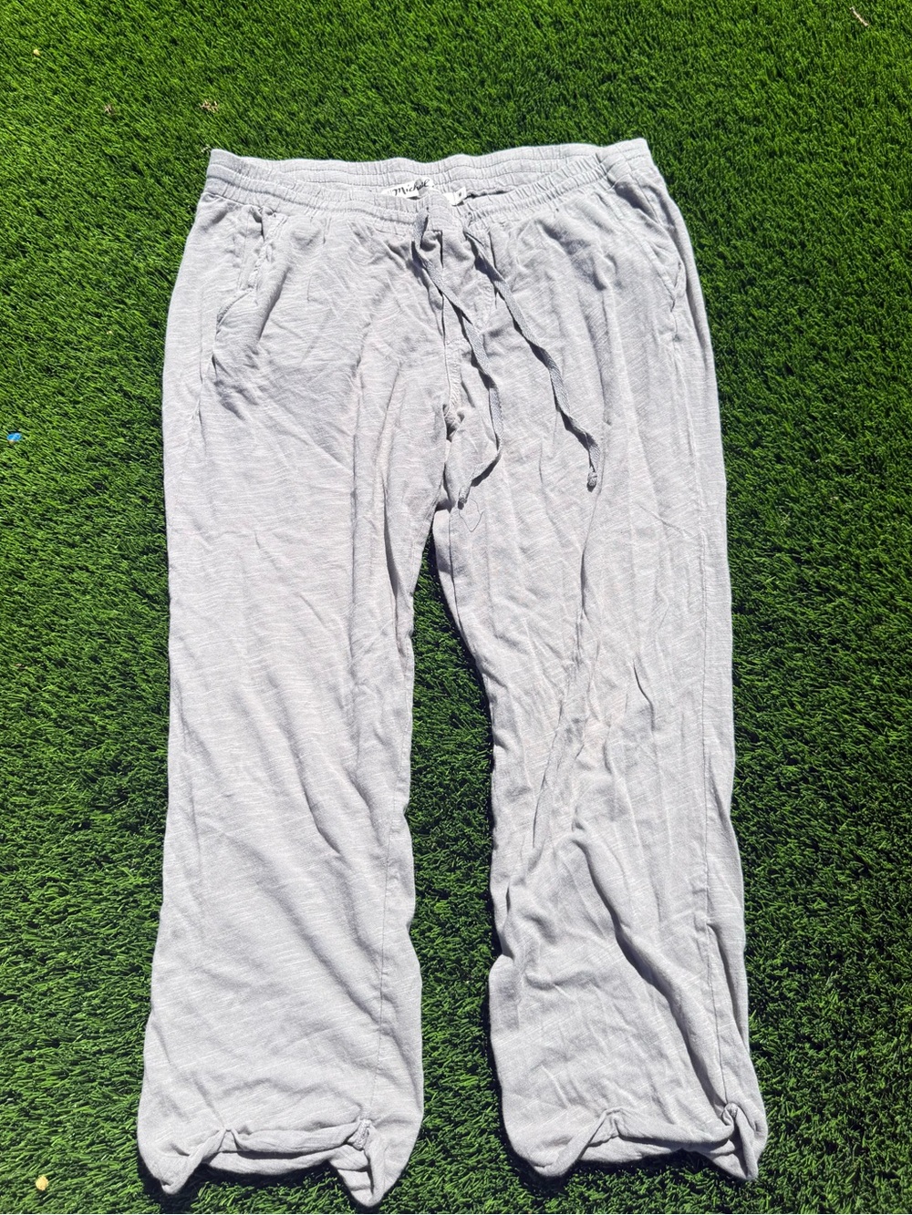 Michael Stars Light Gray drawstring cropped casual lounge pants